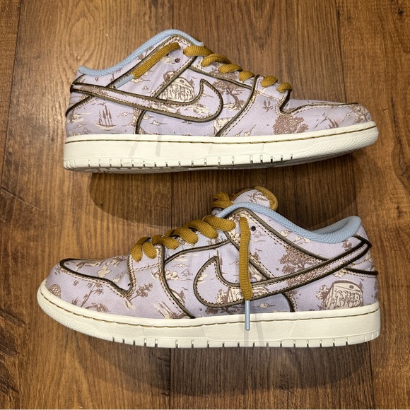 Nike SB Dunk Low Pro Premium - Picture 2 of 11
